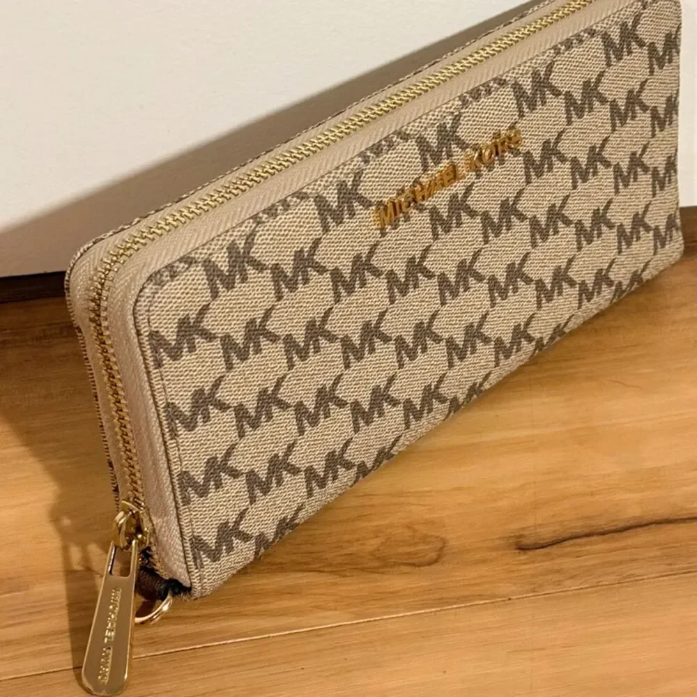 Michael Kors Gansevoort Satchel Bag & Matching Jet Set Wallet Bundle